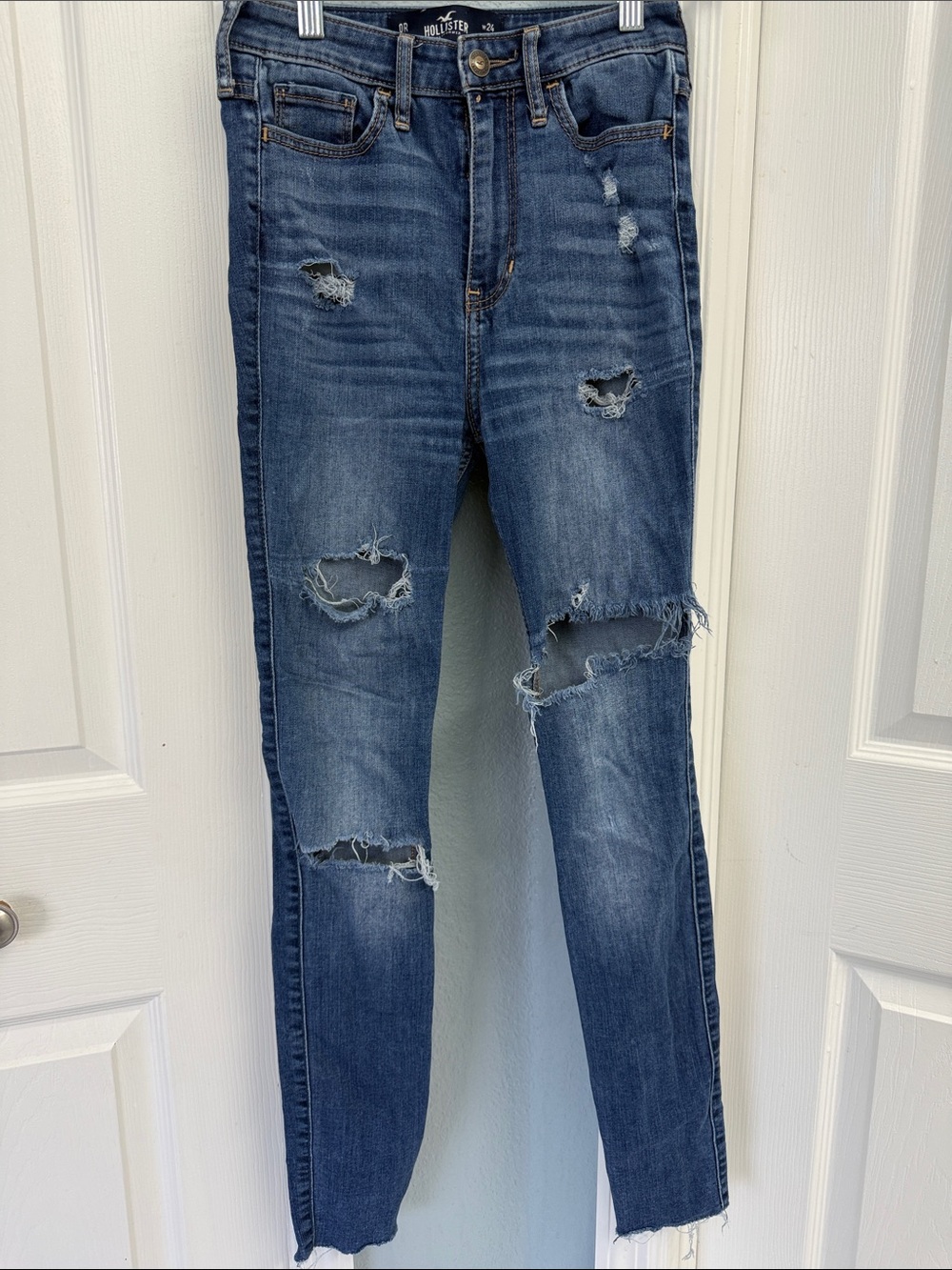 Hollister ultra high rise super skinny Dark Blue Distressed Jeans size 0 regular